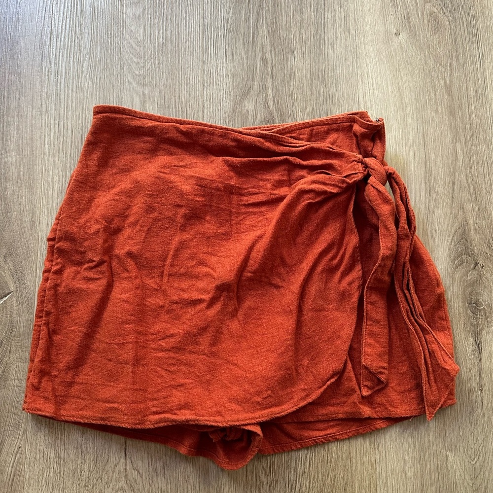 Abercrombie side tie skort, size small